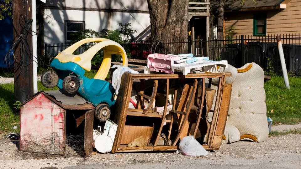 family-owned Maui junk removal company